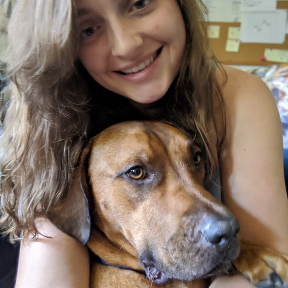 Meet your Posher, Lauren - Picture 4 of 4